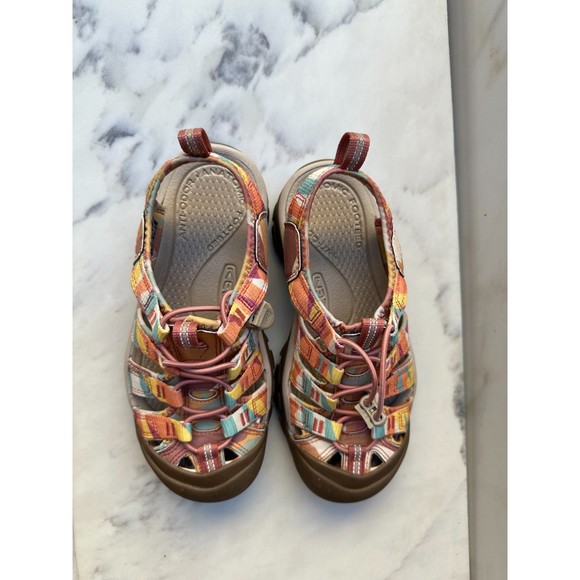 $130 NEW KEEN Women's Newport H2 Closed Toe Water Sandal, Brick Dust/Multi, 5.5 - Picture 6 of 7